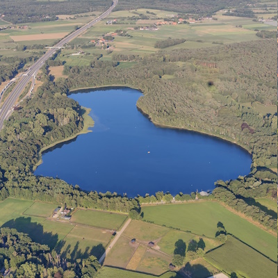 E3-vijver naast de snelweg in Turnhout