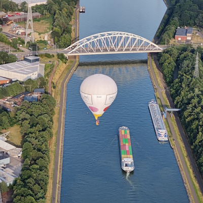 luchtballon boven Albertkanaal Herentals