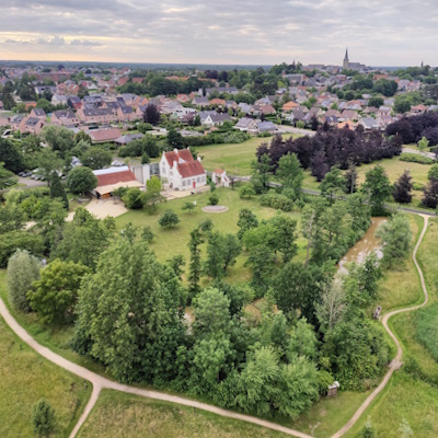 de lucht in aan het Hof van Riemen in Heist-op-den-Berg